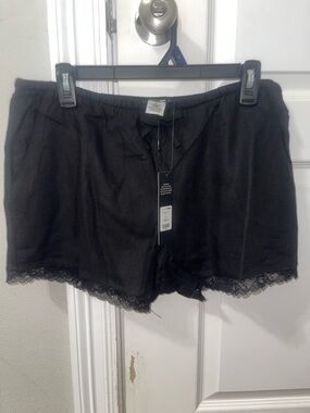 Fashion Nova Black High Waist Lace Trim Shorts